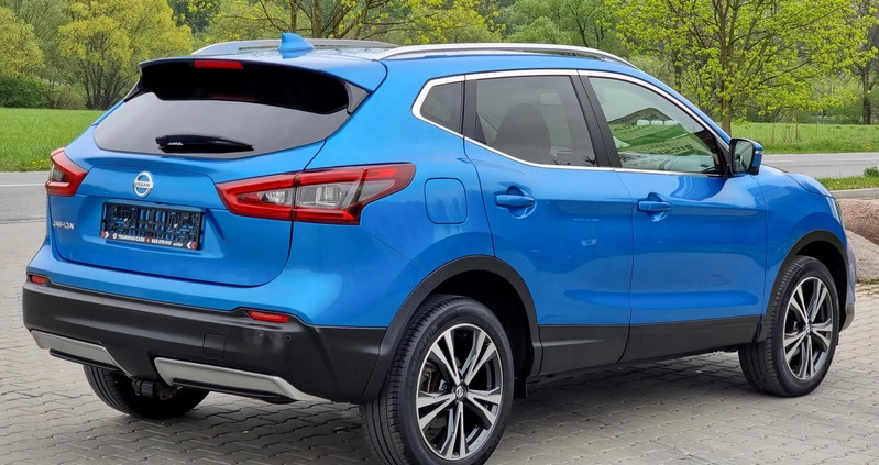 Nissan Qashqai cena 82900 przebieg: 77400, rok produkcji 2017 z Łomża małe 781